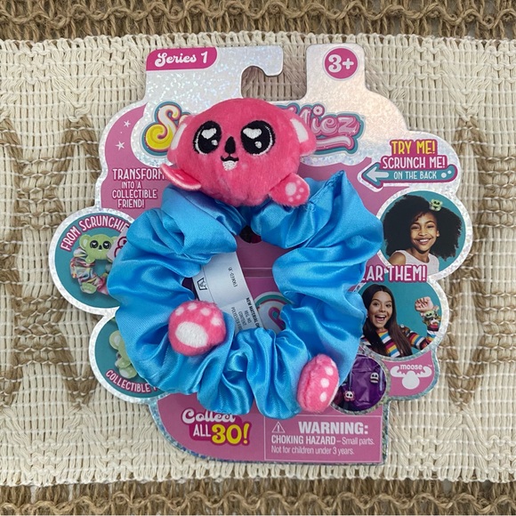 Moose Toys Other - ScrunchMiez Ser. 1 Girl’s Collectible Scrunchies Moose Toys CLASSIC #16 QUIGLEY